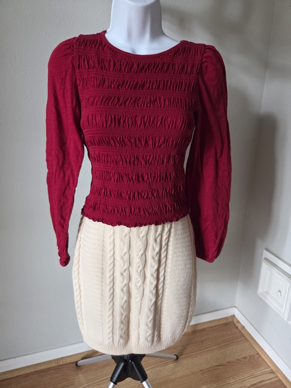 Madewell Smocked Long-Sleeve Top in Soft Slub Red XS Like New